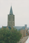 863005 Gezicht op de Jacobikerk (Jacobskerkhof) in Wijk C te Utrecht, vanaf het pand van het Jacobitheater (St. ...